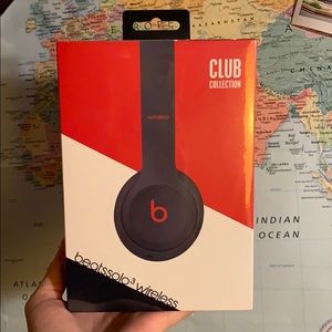 NWB Beats Headphones - Solo 3